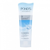 Матирующая пенка для умывания Pond`s 50 ml / Pond's Clear Balance Oil conrol facial foam 50 ml